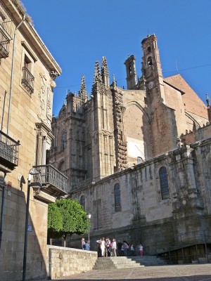 Catedral Vieja (14. Jh.) mit Casa del Deán