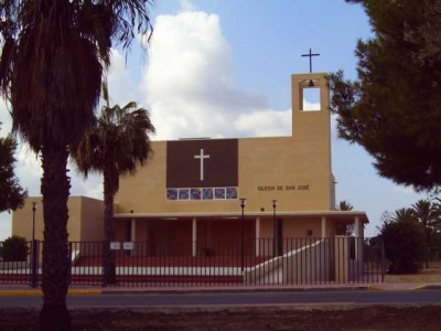 Urbanisation Doña Pepa II - Iglesia San José, 2011 geweiht.<br />Foto © baufred