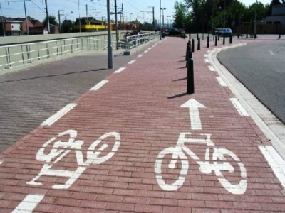 t_fahrradweg_213.jpg
