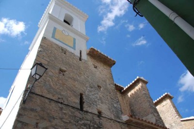 Kirchturm San Cristobál in Benirrama