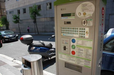 A-Hightech-Automat.JPG (114.44 KiB) 8155 mal betrachtet Hightech-Parkomat