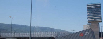 A-Metro Bilbao DSC_0114.JPG (72.88 KiB) 8155 mal betrachtet dort das Gebäude der Metro