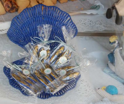 Süßigkeiten DSC_0894.JPG (80.69 KiB) 8380 mal betrachtet Für alle, die bis zum Schluss durchgehalten haben, gibt es ein süßes Souvenir!