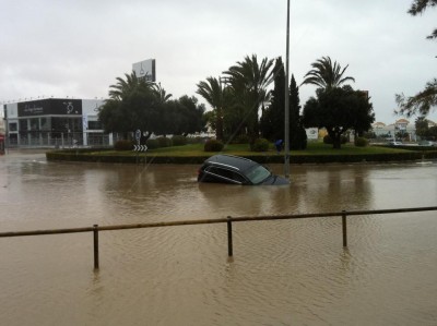 Versunkenes Auto.jpg