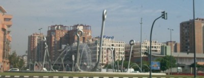 Kreisel Valencia.jpg (30.97 KiB) 15983 mal betrachtet Kreisel, aufgenommen in Valencia?