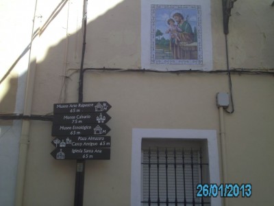 PICT2002WegweiserCastell.JPG