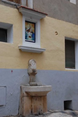 Religiöses Biar: dieser Brunnen wurde &quot;Nuestra Señora del Carmen&quot; gewidmet