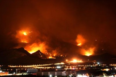 Incendio en el Puig Campana, durante el incendio en La Nucía, producido por el fuerte viento. <br />El 24 de enero 2009 <br />Eigenes Werk von Autor: Relleu - Wikipedia, Foto gemeinfrei