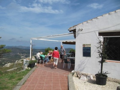 Coll de Rates - Terrasse.jpg (54.98 KiB) 2868 mal betrachtet Zugang zur Terrasse