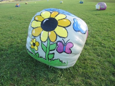 Heuballen bunt.jpg