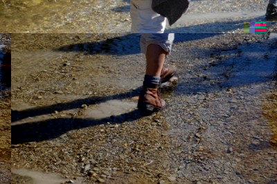 3über Wasserfurten.JPG (141.74 KiB) 1907 mal betrachtet Oft mussten wir über Furten springen,