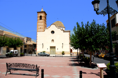 Kirche auf der Plaza de España