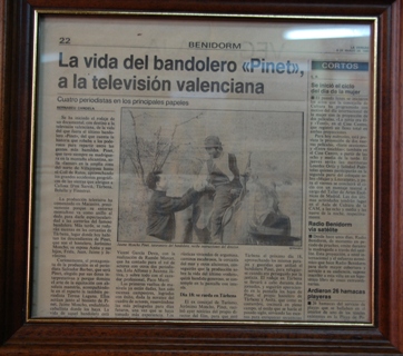 Einer von vielen Zeitungsausschnitten