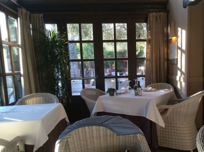 Ambiente.JPG (97.41 KiB) 2063 mal betrachtet Restaurante Masena: Ambiente (wir waren die letzten Gäste, <br />deshalb war der Nachbartisch schon leer)
