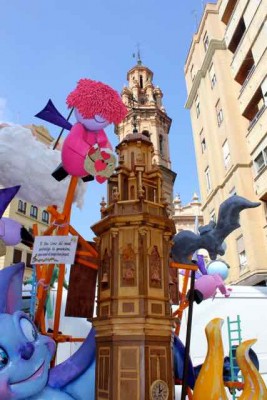 1.jpg (33.5 KiB) 2981 mal betrachtet Fallas 2015 - Valencia