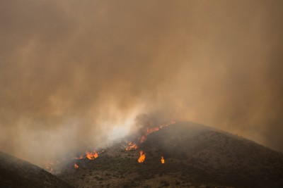 Berge südwestlich bis westlich um Pego herum