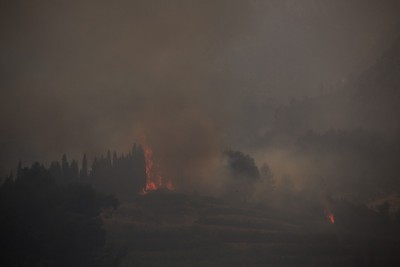 Berge südwestlich bis westlich um Pego herum. Teilweise war es sehr dunkel und sehr viel Rauch. Direkt konnte man die Feuer nur ab und an sehen.
