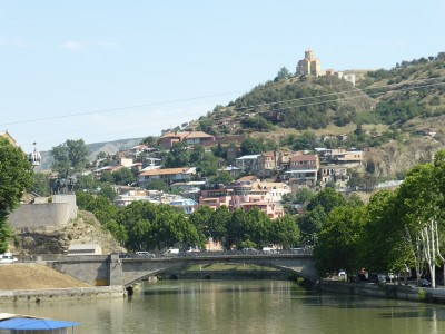 der Fluss in der Stadt