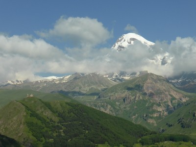 und zum Schluss der Kasbegh selbst, mit 5050 m der höchste Berg Georgiens