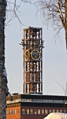 Der Glockenturm wird versetzt.