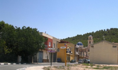 IMG_6757 Ortseinfahrt.JPG (103.51 KiB) 48500 mal betrachtet Ortseinfahrt