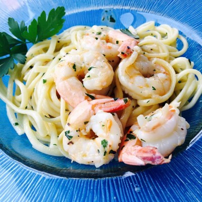 Vorspeise<br />Linguini in Knoblauchbutter mit Gambas