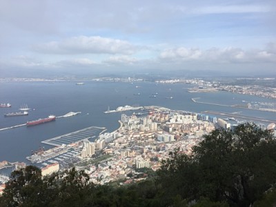 image.jpeg (96.45 KiB) 4530 mal betrachtet vom Affenfelsen Blick auf die Stadt