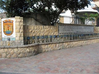 Font dels Xorros-Fonts dels Xorrets.JPG (42.28 KiB) 2272 mal betrachtet Alte Aufnahme der Font dels Xorros/Fonts dels Xorrets in Polop de la Marina