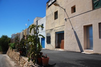 8 Arbeiter reihenhäuser DSC_0967.JPG (106.92 KiB) 11475 mal betrachtet Alte Reihenhäuser am Ortsrand