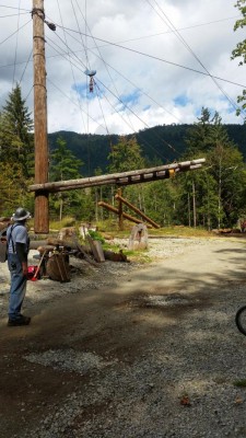 20160910_142706W.JPG (134.05 KiB) 3384 mal betrachtet Der Mast mit dem schwenkbaren Ausleger