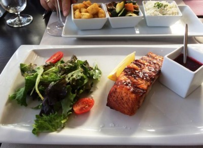 Lachs mit Himbeersauce.JPG (47.79 KiB) 2689 mal betrachtet Lachs mit Himbeersauce