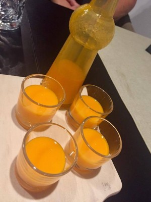 Digestif.jpg (51.35 KiB) 5327 mal betrachtet Melonenlikör