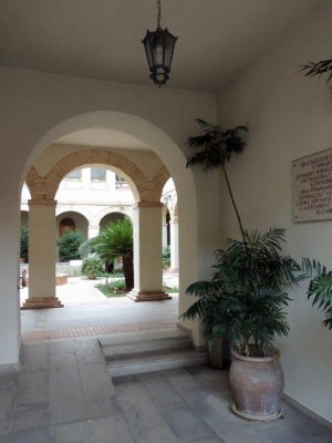 Patio des Ayuntamientos, ehemaliger Kreuzgang des Klosters
