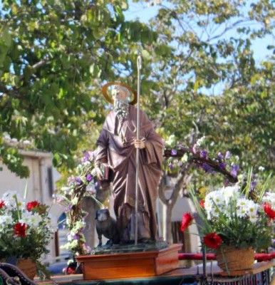 2a - 1.jpg (46.52 KiB) 2196 mal betrachtet hier kam er mit Hund, nicht mit Schwein