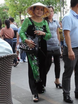 DSCN7008.JPG (63.91 KiB) 4788 mal betrachtet Typischer Strohhut der Landbevölkerun