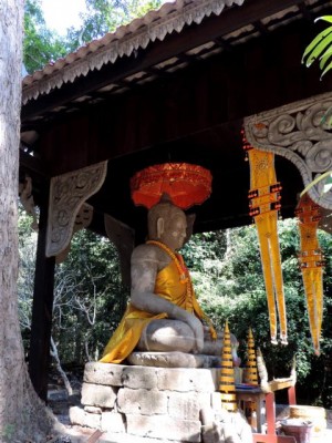 DSCN8524 Buddha.JPG (70.83 KiB) 6137 mal betrachtet noch ein Buddha