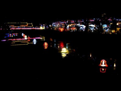 beleuchteter Siem-Reap-Fluss