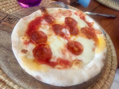 IMG_6632.JPG (120.69 KiB) 9015 mal betrachtet oder eine kleine Pizza mit 2 Belägen nach Wunsch:<br />Zum Beispiel Picante