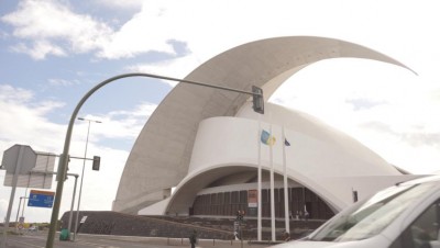 K640_DSC02706.JPG (81.58 KiB) 8464 mal betrachtet Die Oper von Santa Cruz stammt vom berühmten Architekten Calatrava.