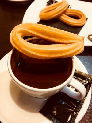 IMG_6806.JPG (102.6 KiB) 3665 mal betrachtet Churros con chocolate