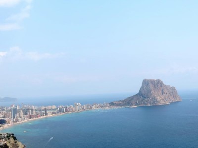links im Bild: Cap d'Or in Moraira