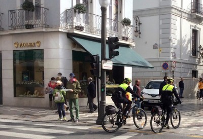 und gegen ein schmuckes Ührchen hätte ich auch nichts einzuwenden