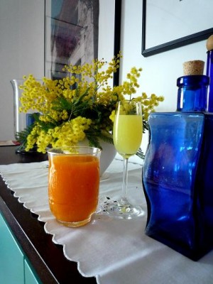 frisch gepresster Orangensaft und Zitronenlikör