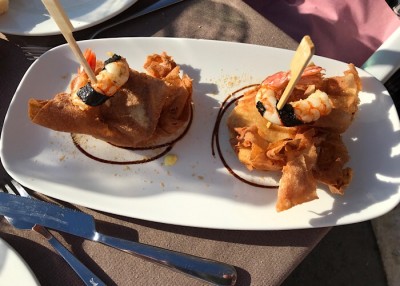 IMG_5890.JPG (121.33 KiB) 6314 mal betrachtet Eine Garnelencreme, kunstvoll versteckt und mit Garnele verziert