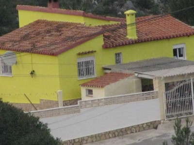 Dezentes Gelb