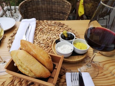 Foodbar Pan.JPG (58.15 KiB) 5305 mal betrachtet Pan y Alioli für 2,50 €/P.