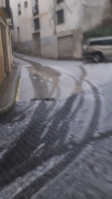 Schnee.jpg (151.38 KiB) 1484 mal betrachtet Das Foto schickte mir eine Freundin.