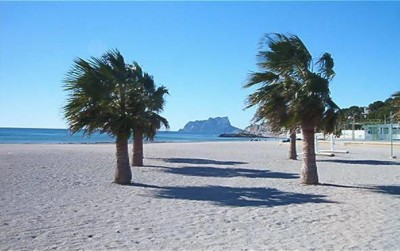 leerer Strand.jpg
