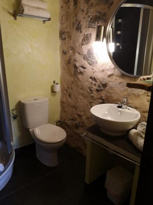Bad mir Dusche.JPG (76.9 KiB) 6432 mal betrachtet Rustikales Bad mit Dusche