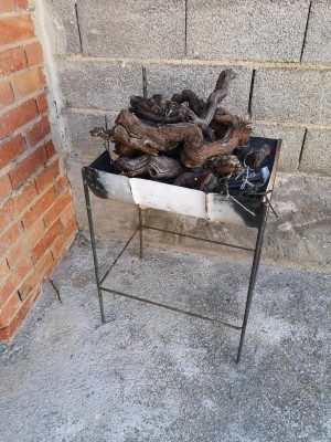 T vorbereitet für das nächste Grillen.JPG (186.58 KiB) 6721 mal betrachtet Ein Grill - vorbereitet für das nächste Essen